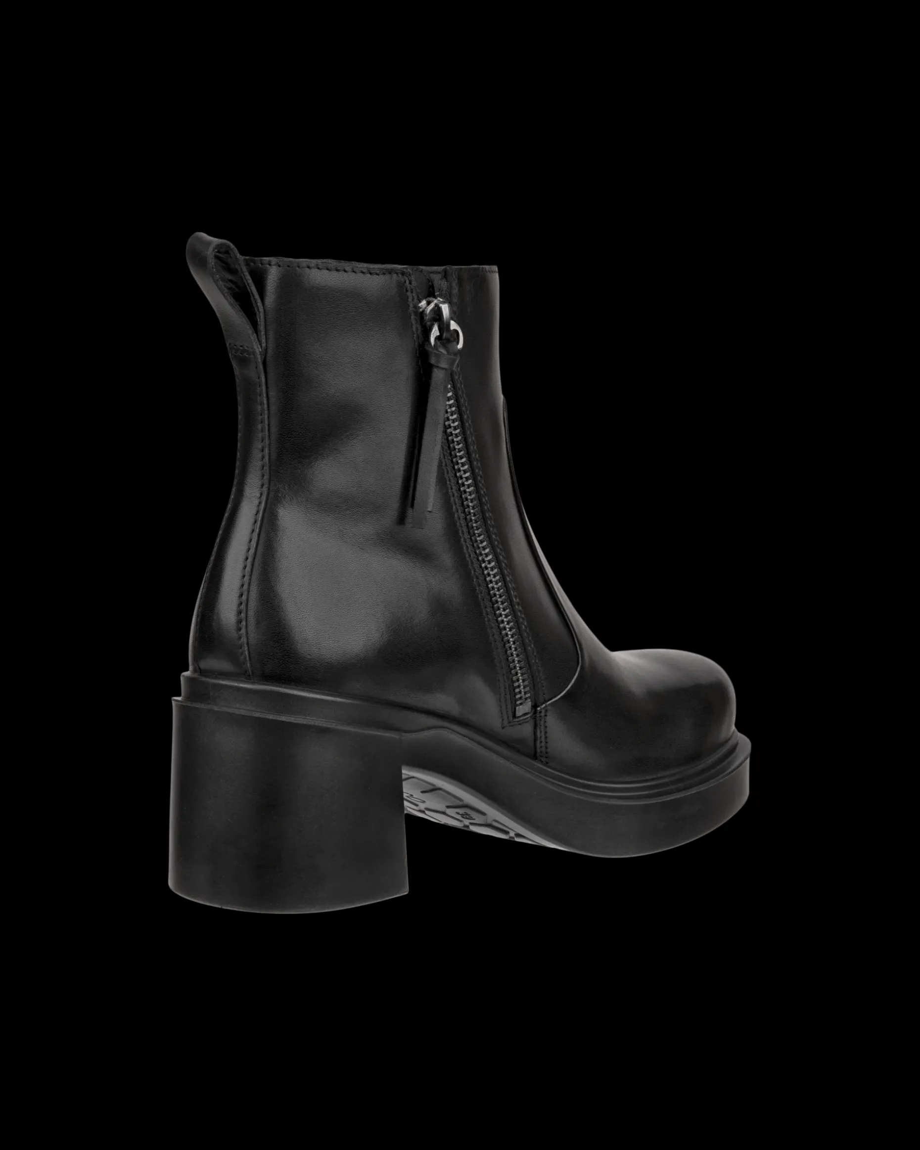 ecco_metropole_seoul__w_2-1.webp ECCO METROPOLE SEOUL 45 W