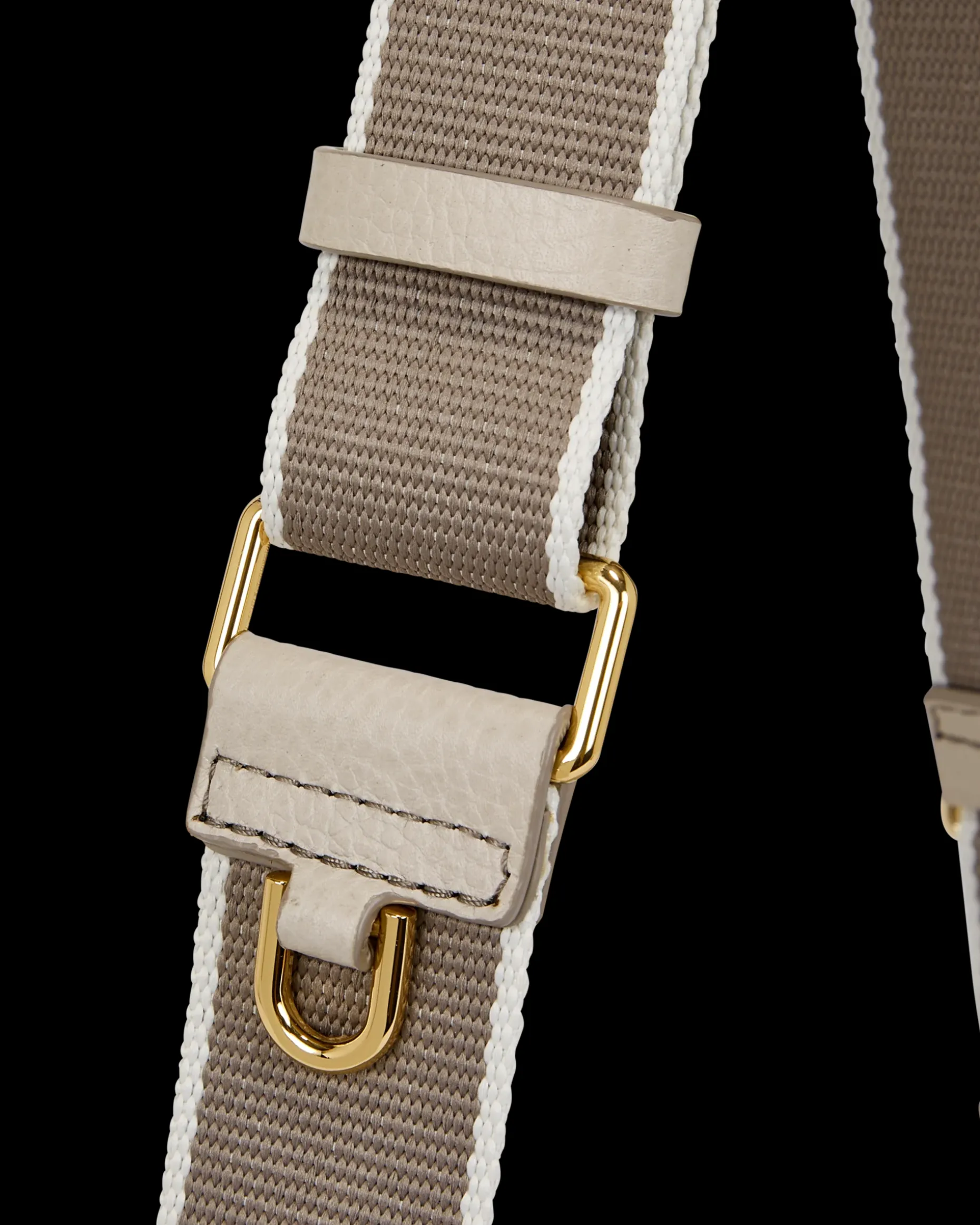 ecco_saddle_bag_2-1.webp ECCO Saddle Bag